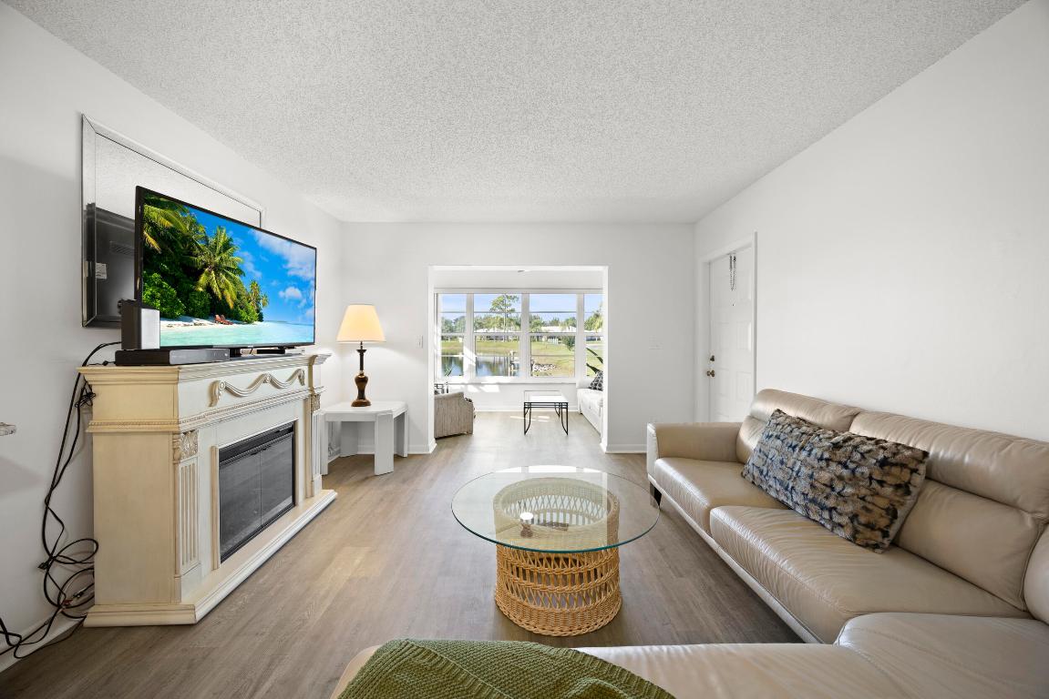 HIGH POINT OF DELRAY WEST CONDO SEC 1&2 - Residential