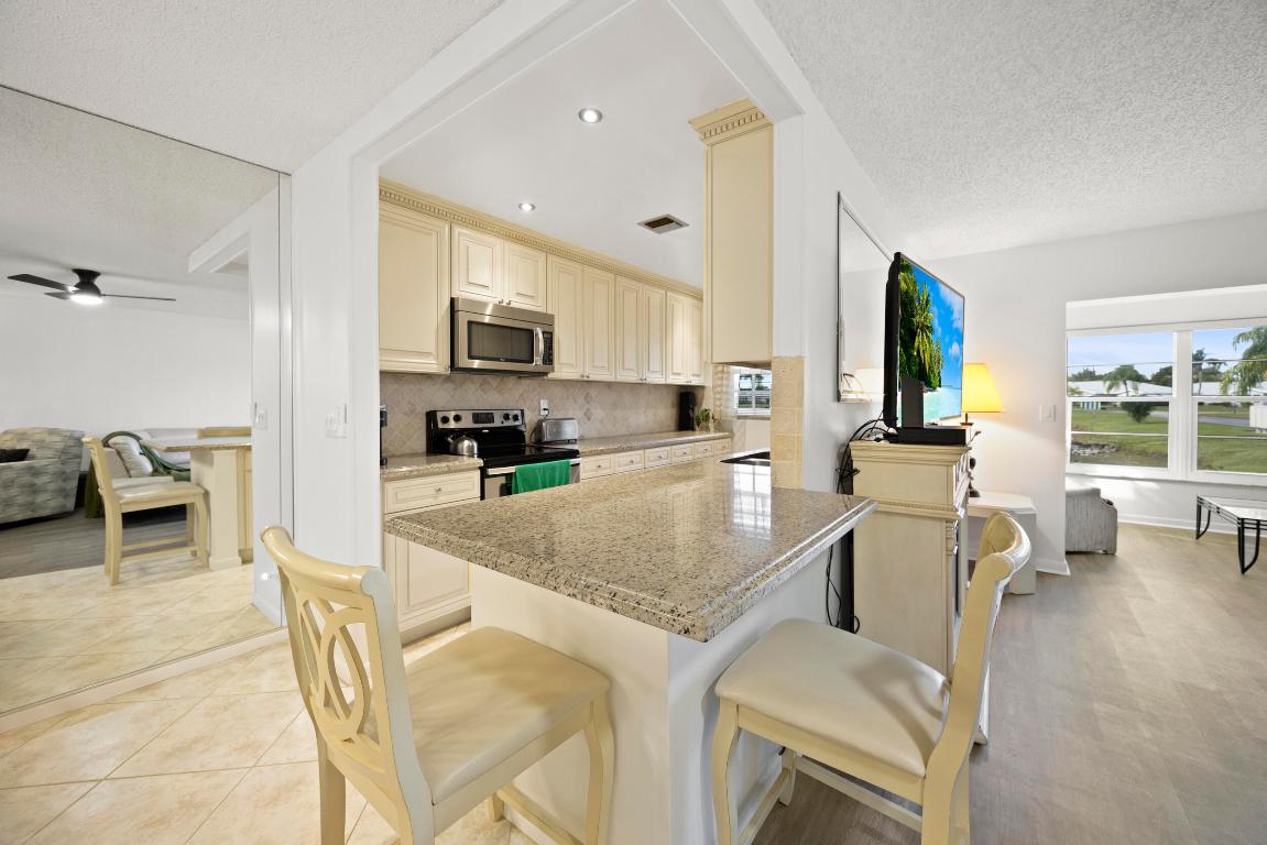 HIGH POINT OF DELRAY WEST CONDO SEC 1&2 - Residential