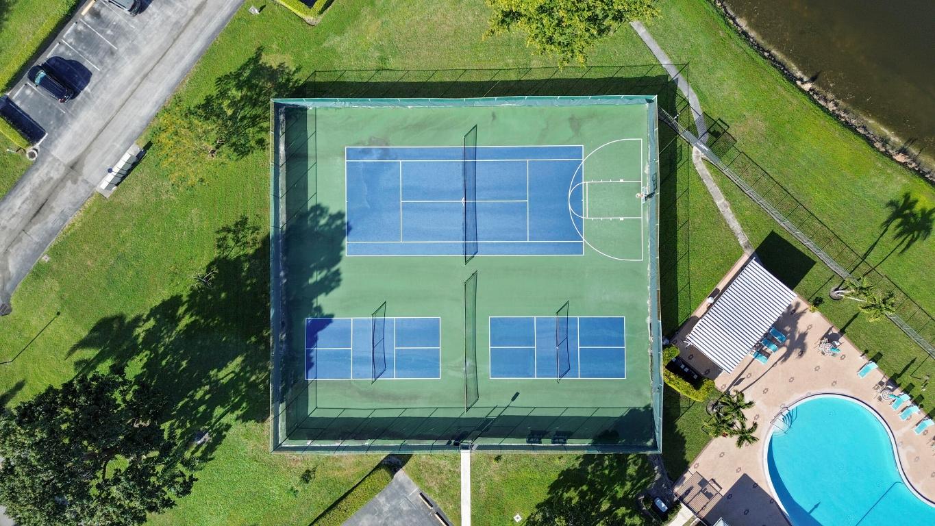 HIGH POINT OF DELRAY WEST CONDO SEC 1&2 - Residential