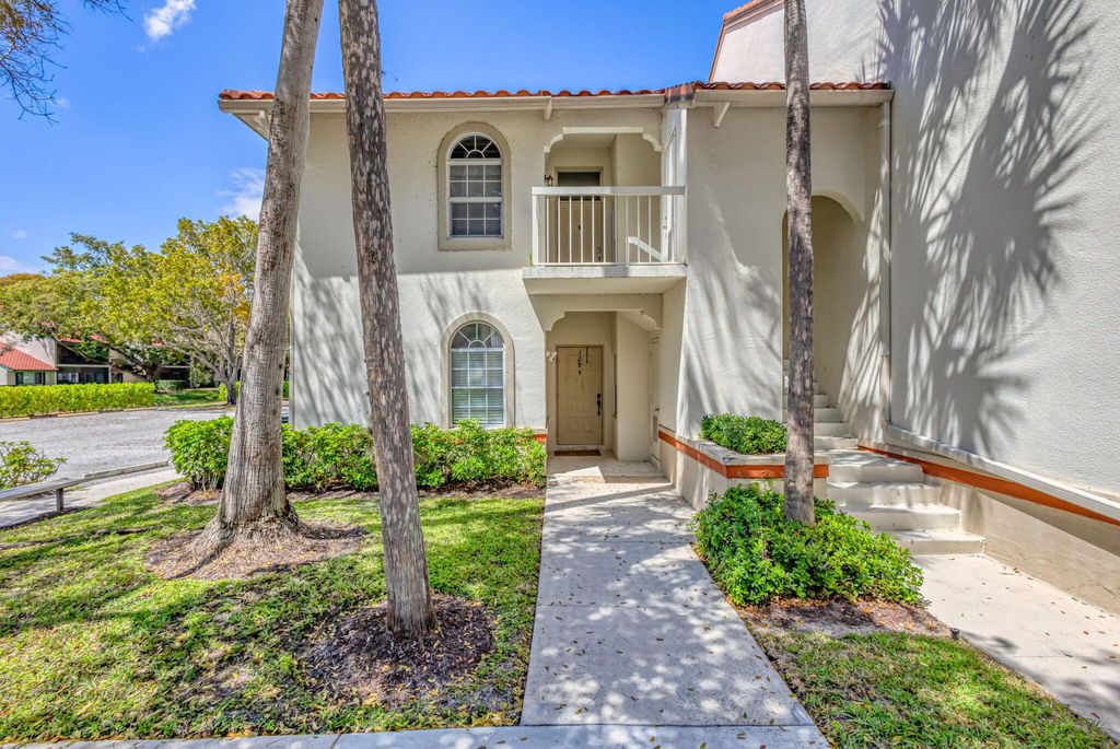 Photo of 229 Cypress Point Drive, Palm Beach Gardens, FL 33418 (MLS # R11087841)