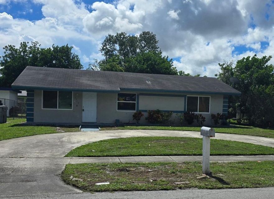 Nicely updated three-bedroom, two-bathroom home with huge private backyard. Washer and dryer included. No association approval required. Ready for immediate occupancy. section 8 accepted.