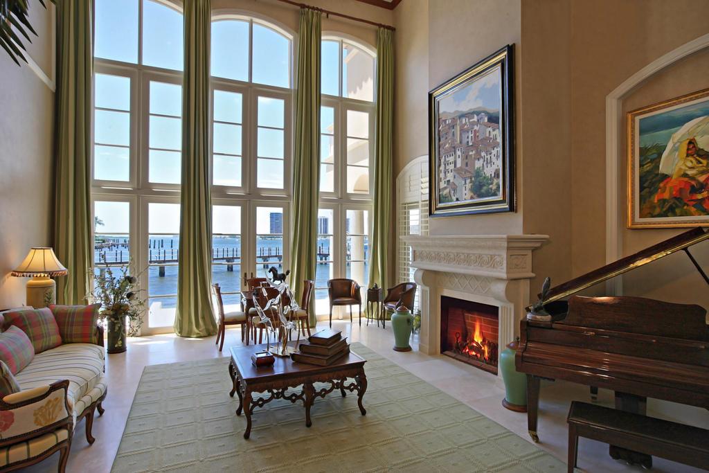 OLD PORT VILLAGE 1 A - Residential