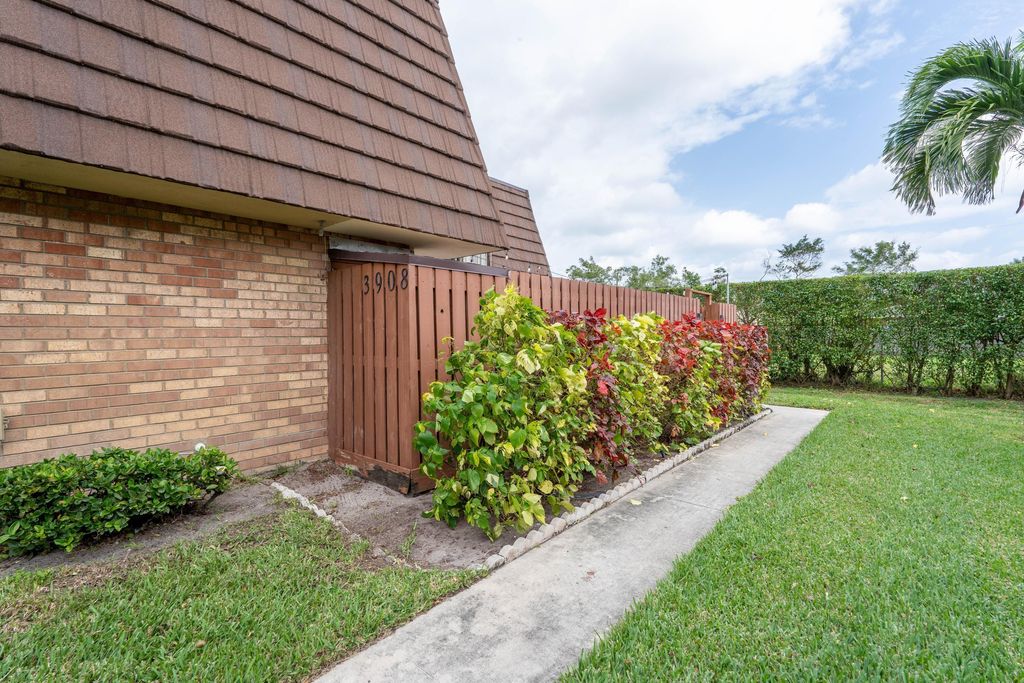 Photo of 3908 August Dr, Lake Worth, FL 33461 (MLS # R10950598)