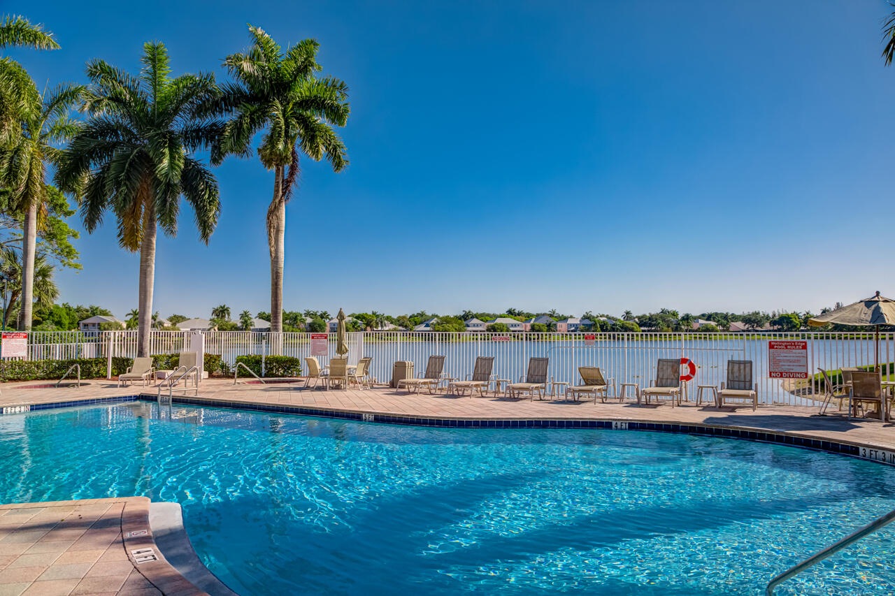 WELLINGTONS EDGE - Residential