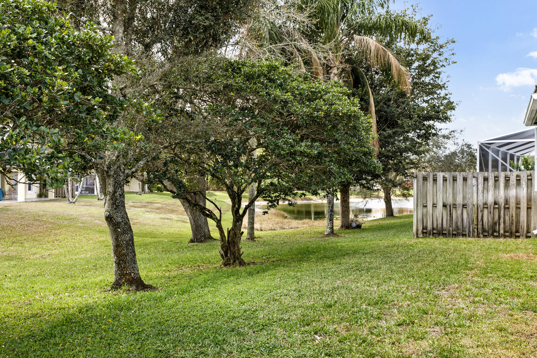 WELLINGTONS EDGE - Residential