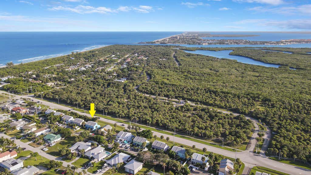 Photo of 1002 Shorewinds Drive, Fort Pierce, FL 34949 (MLS # R10965730)