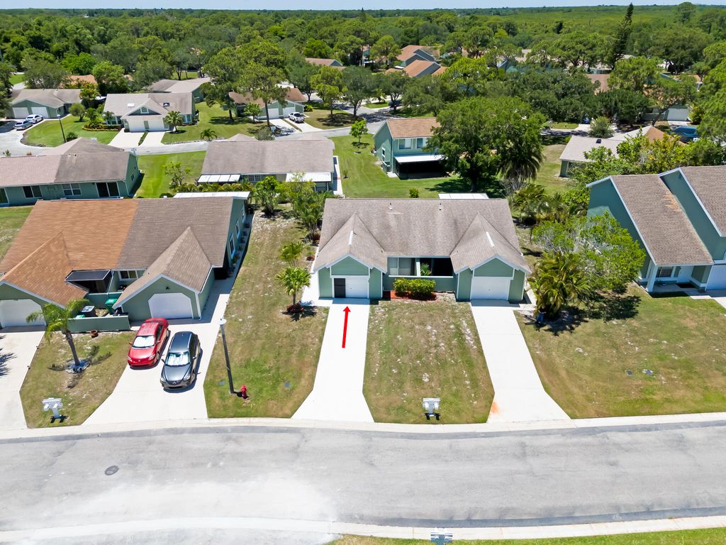Photo of 1742 SE Ryecroft Court, Port Saint Lucie, FL 34952 (MLS # R10990820)