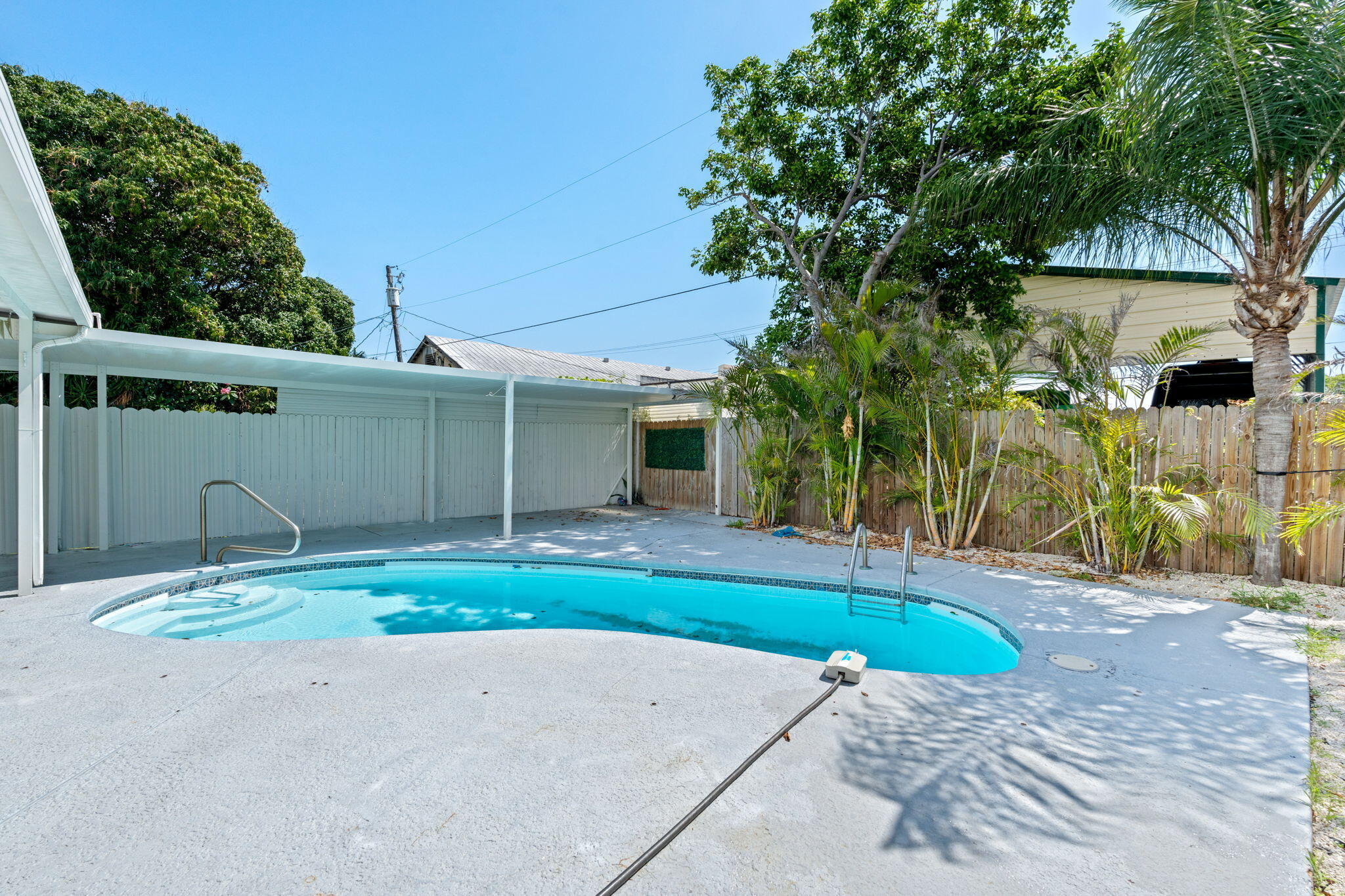 GARDENS THE - Residential