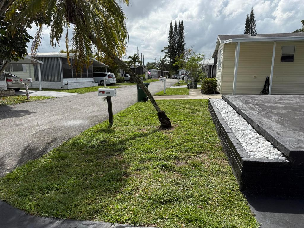 Photo of 6715 NW Nw 30th Street, Margate, FL 33063 (MLS # B26017291)