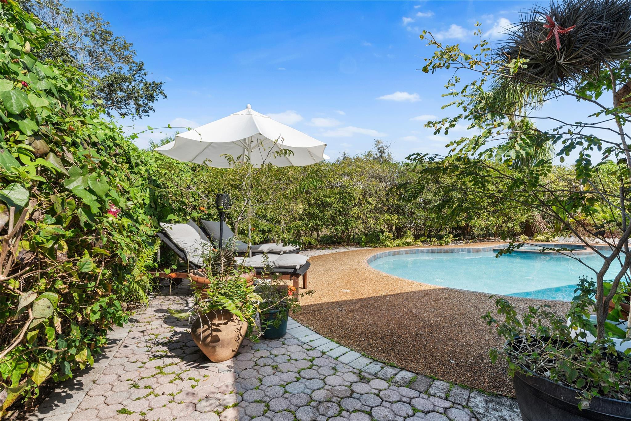 Palm-Aire Village West - Residential