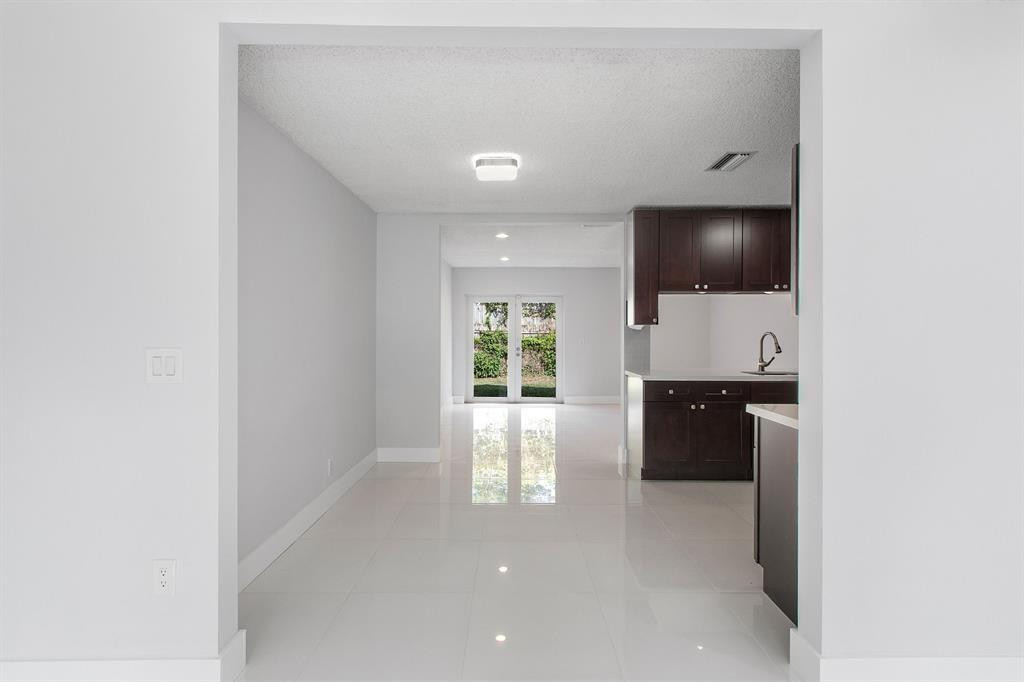 Spanish Isles - Residential Lease