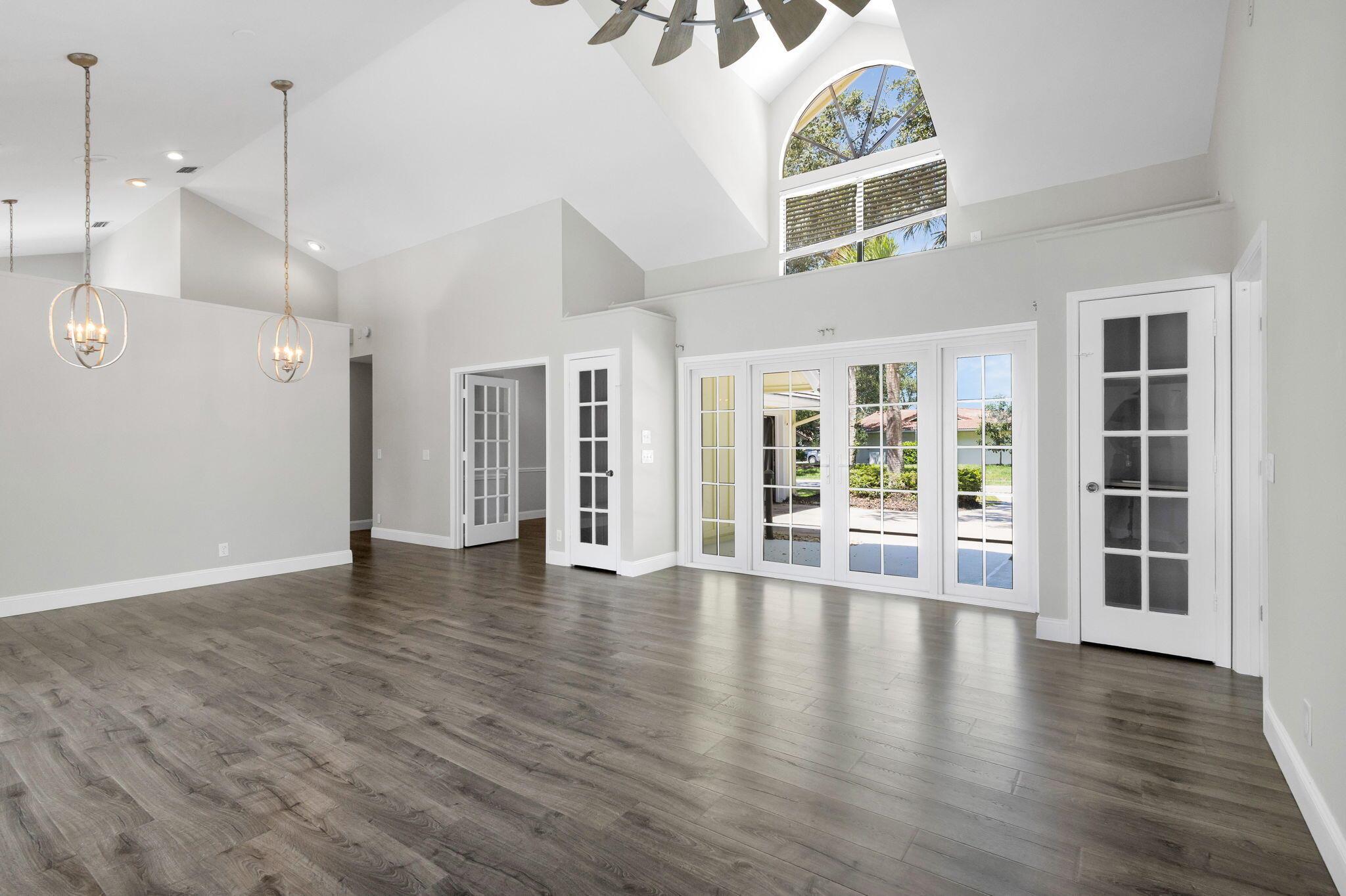 120 Bayberry Circle