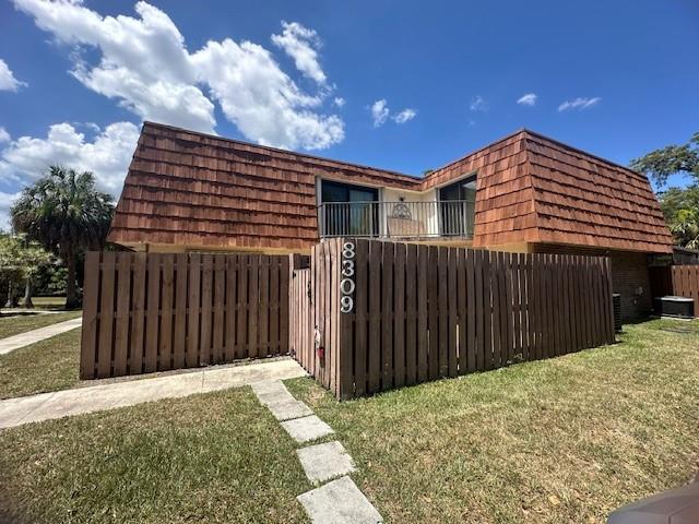 Your Perfect Start in Sunny South Florida!
Step into comfort and convenience with this beautifully maintained 3-bedroom, 2-bathroom townhouse in the heart of North Lauderdale. Ideal for first-time buyers or growing families, this gem features impact windows, partial shutters, and a brand new A/C unit that's just one year old—offering both peace of mind and energy efficiency.
Located in a well-kept community with low monthly fees, residents can take advantage of fantastic amenities including a sparkling pool, tennis court, and clubhouse. Just minutes from A-rated schools, local shopping, and everyday conveniences, this home offers the perfect blend of location, value, and lifestyle.
Don’t miss your chance to own a slice of South Florida paradise—schedule your showing today!