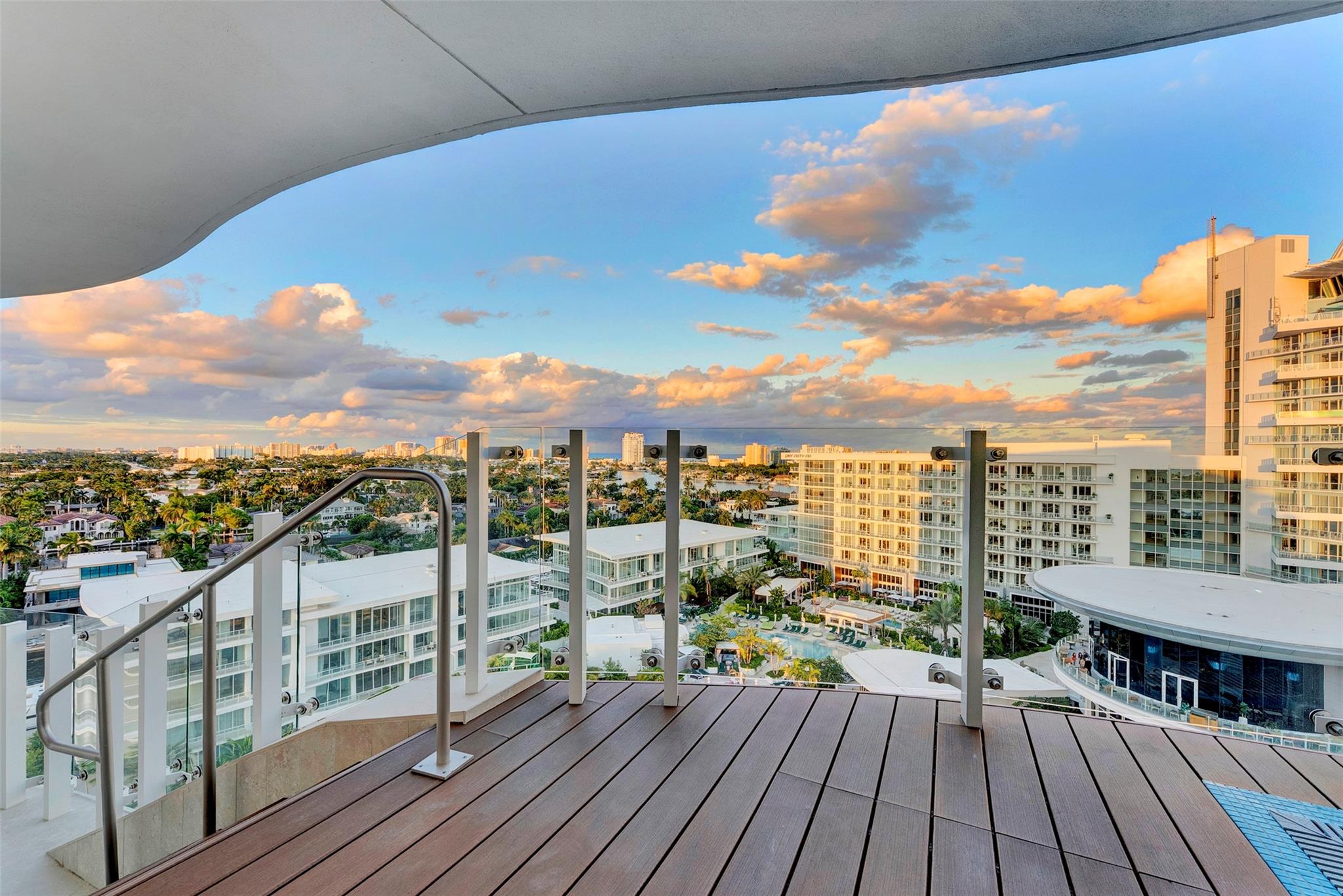 Azul Condominium - Residential
