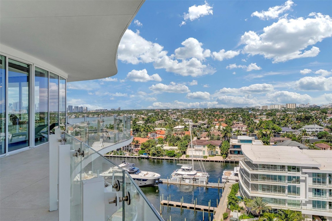 Azul Condominium - Residential