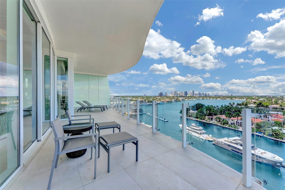 Azul Condominium - Residential