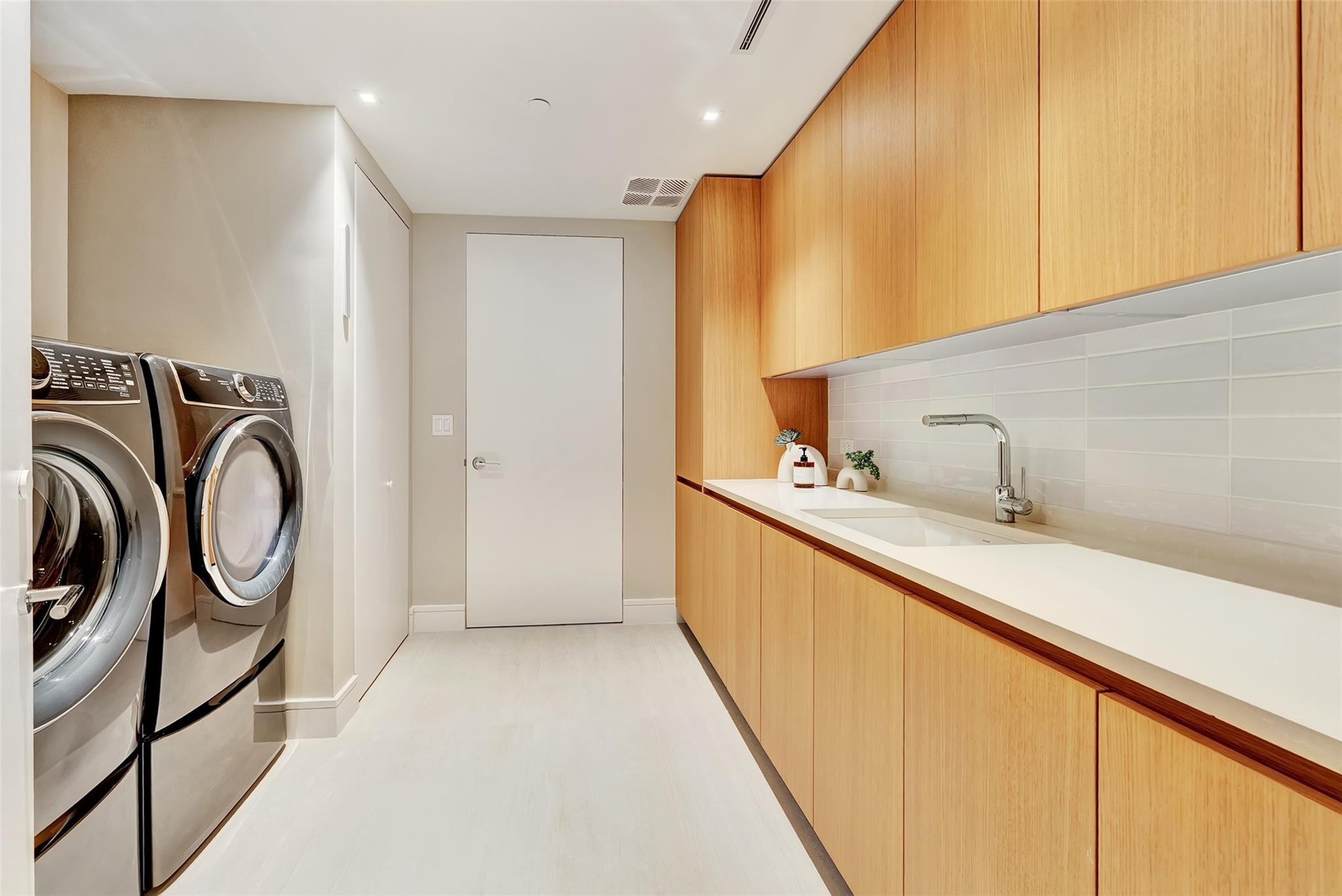 Azul Condominium - Residential