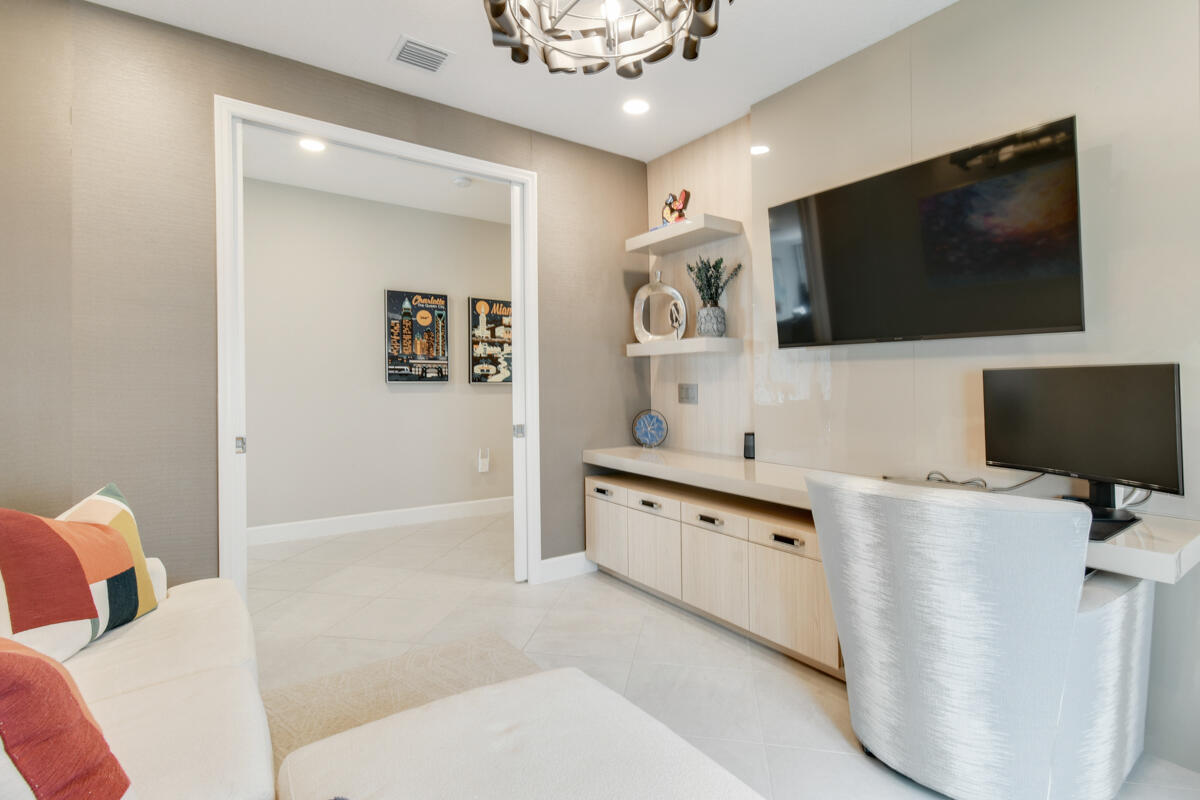 Valencia Grove at Riverland - Residential