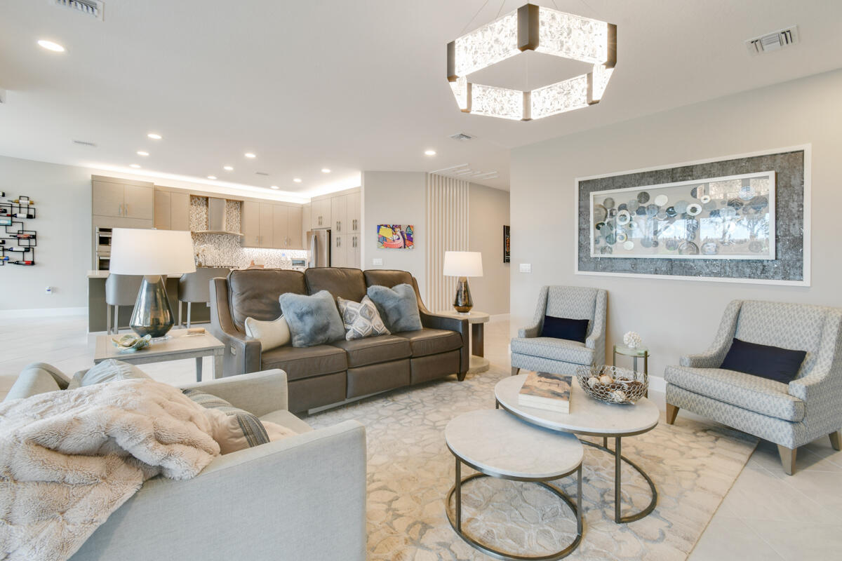 Valencia Grove at Riverland - Residential