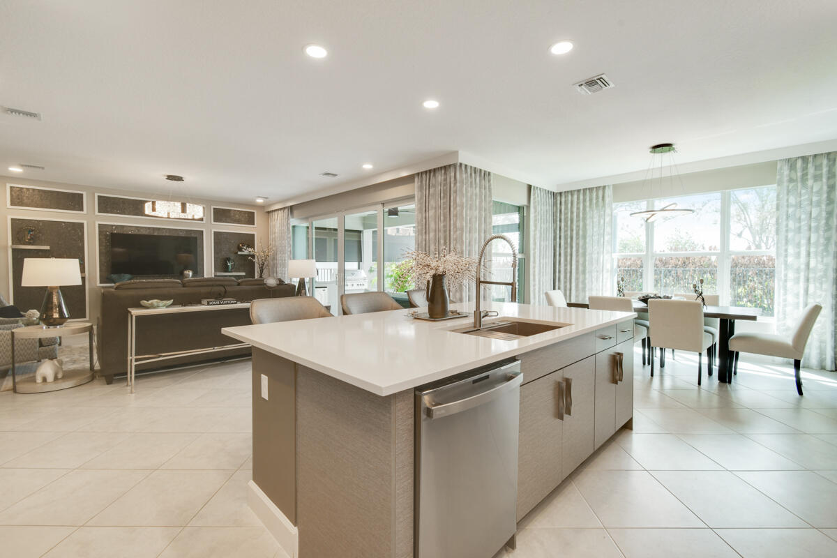 Valencia Grove at Riverland - Residential