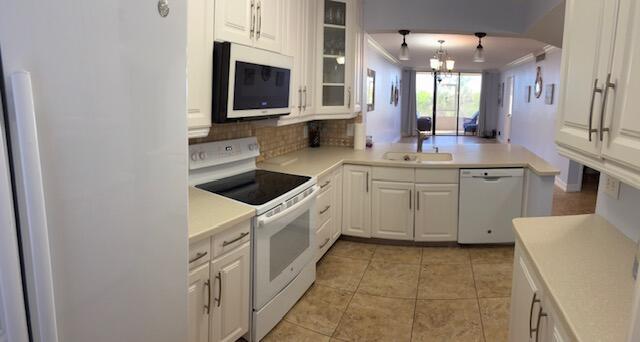 SAND DOLLAR NORTH CONDOMI - Residential Lease