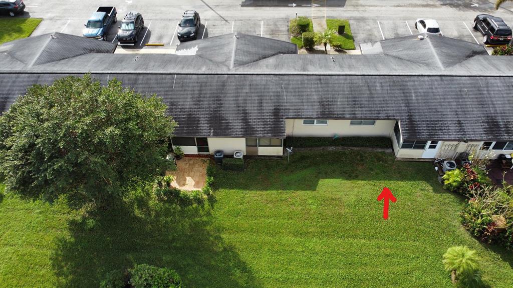 CRESTHAVEN VILLAS 10 CONDO - Residential