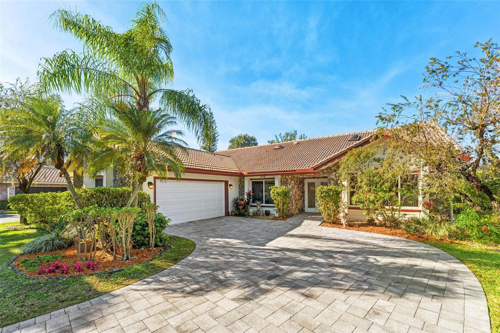 Photo of 128 NW 110th Way, Coral Springs, FL 33071 (MLS # F10551398)