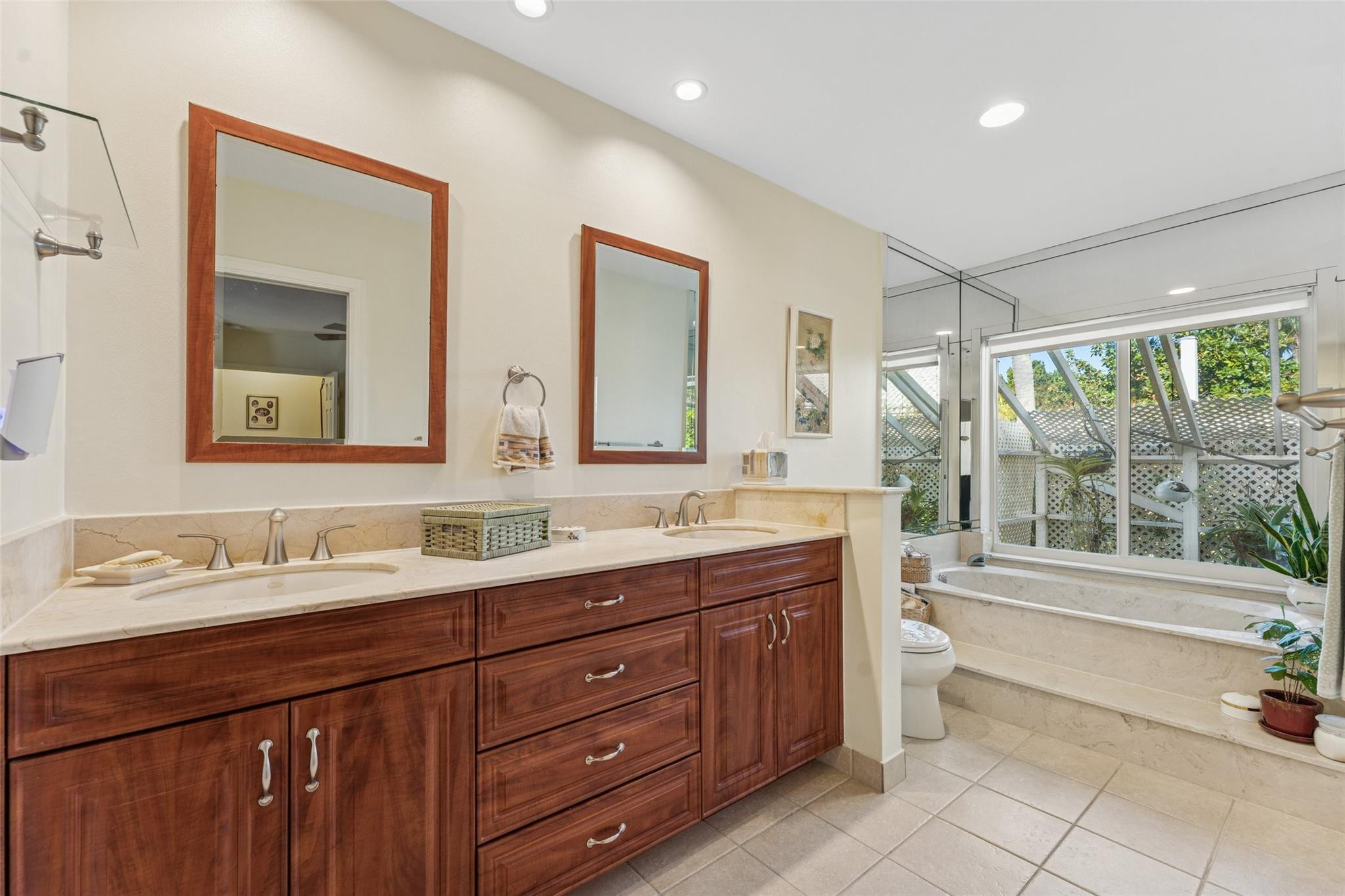 Cypress Glen 104-26 B - Residential