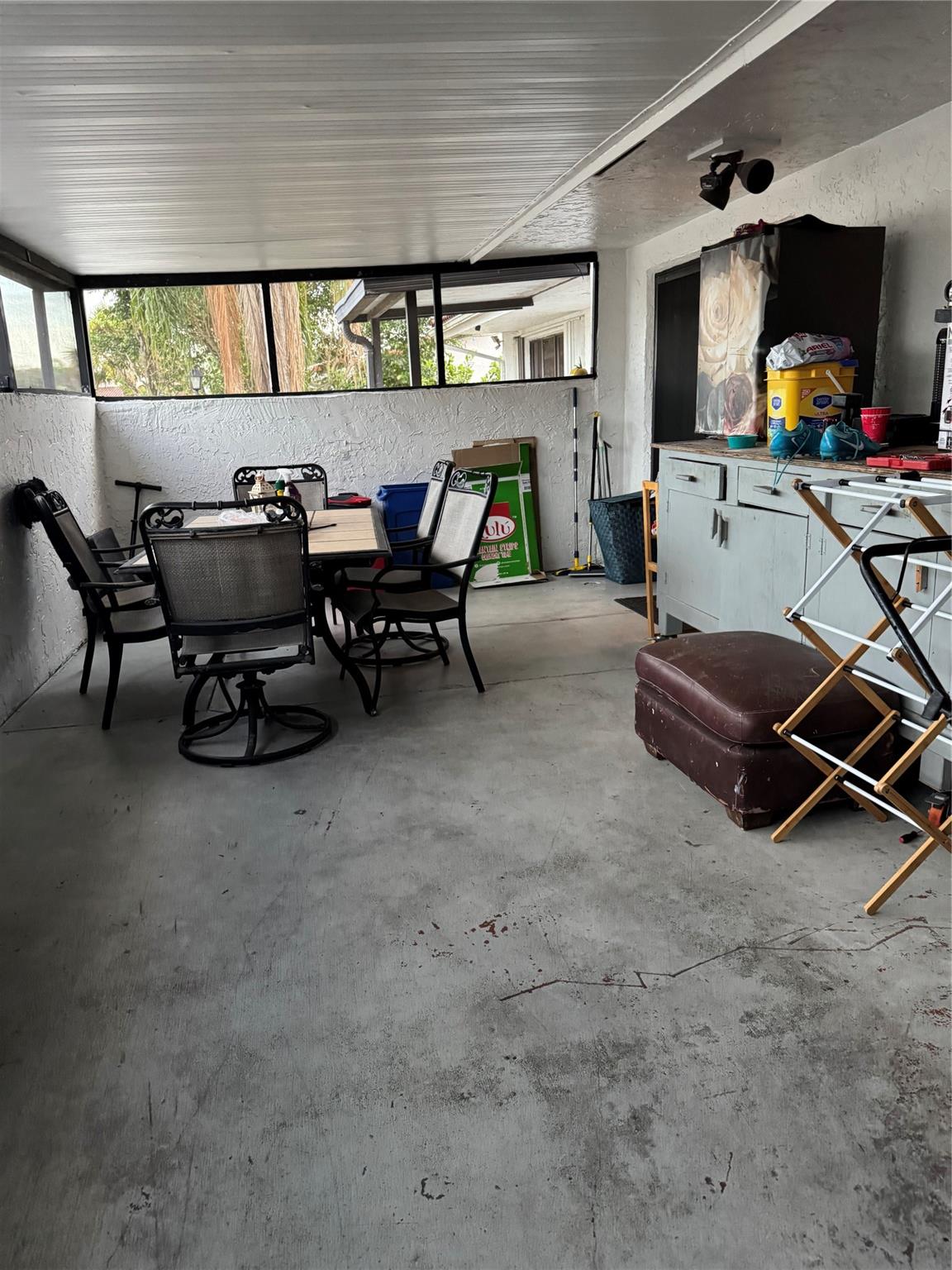 Springtree 75-49 B - Residential Lease