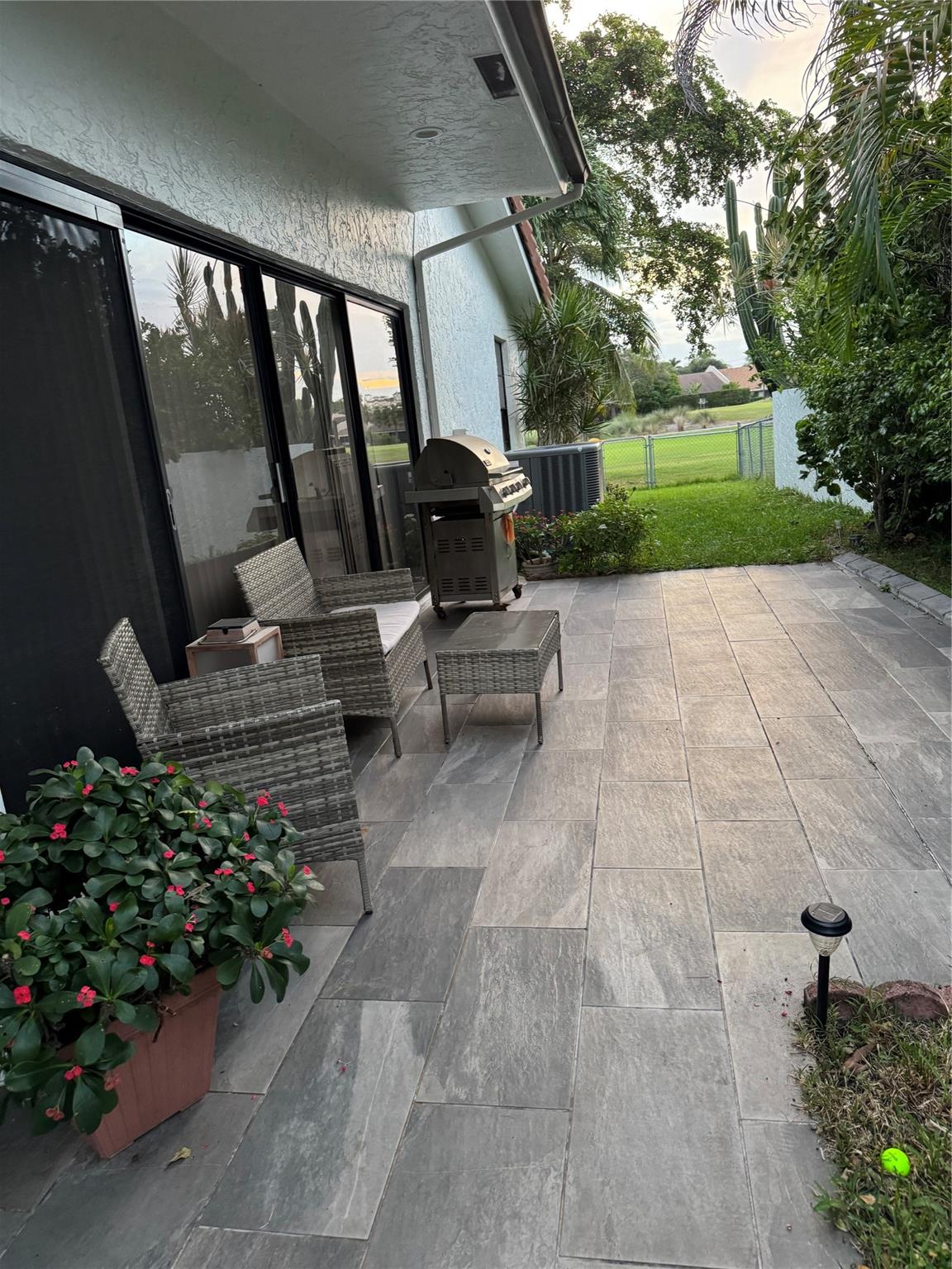 Springtree 75-49 B - Residential Lease