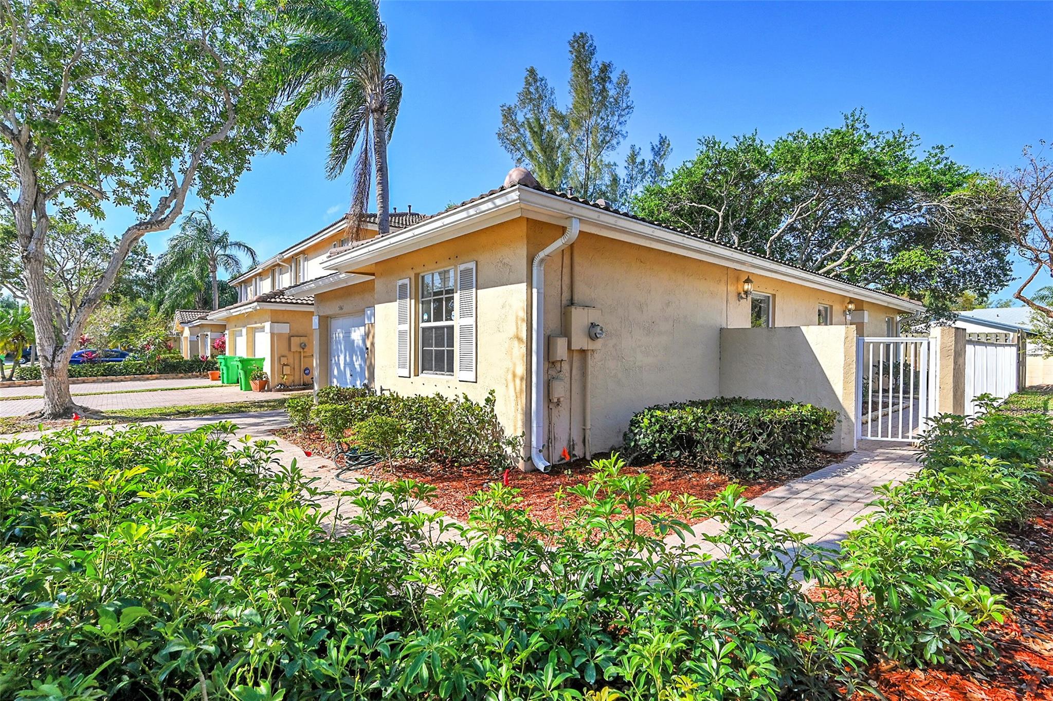 5361 NW 90th Ave