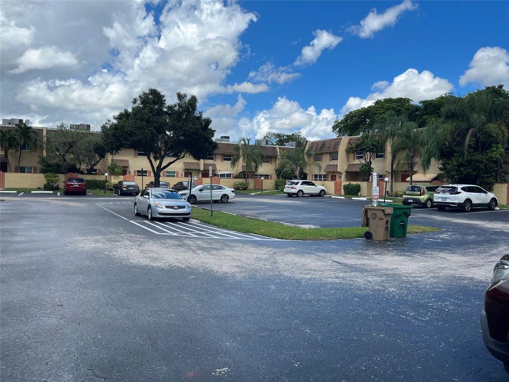 Photo of 7175 Nova Drive, Davie, FL 33317 (MLS # B26019438)