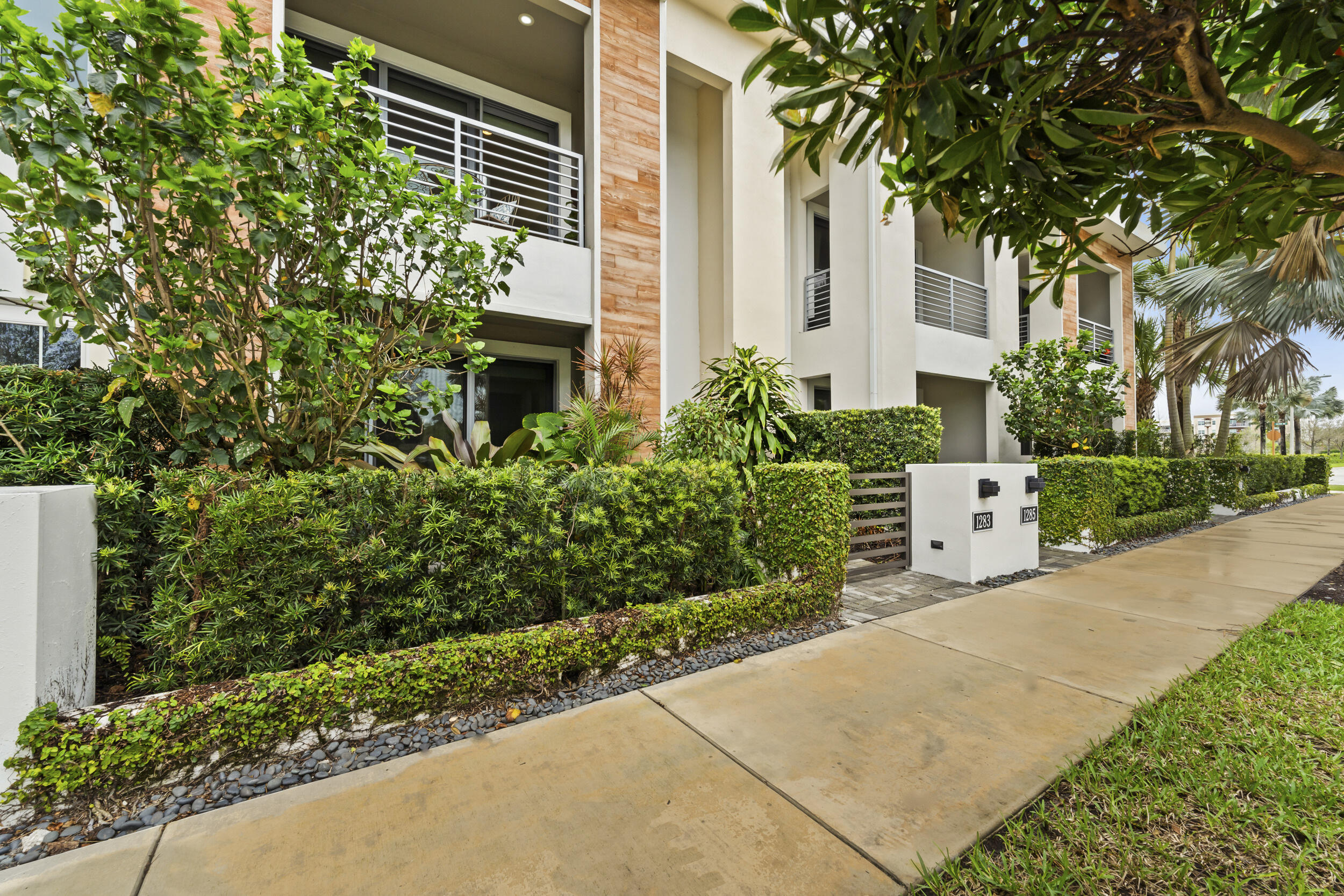 1283 Faulkner Terrace