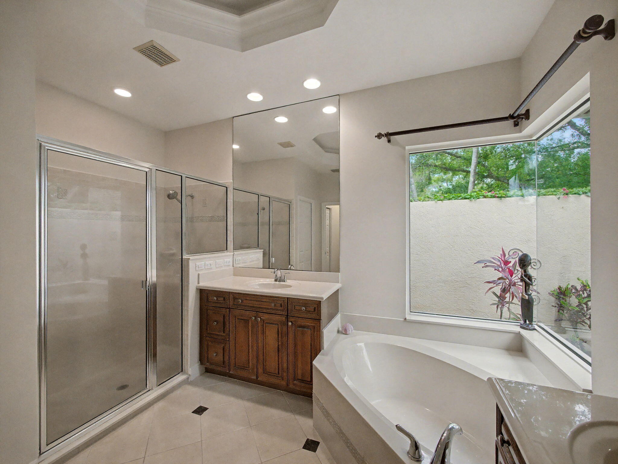 LOCKS LANDING - Residential