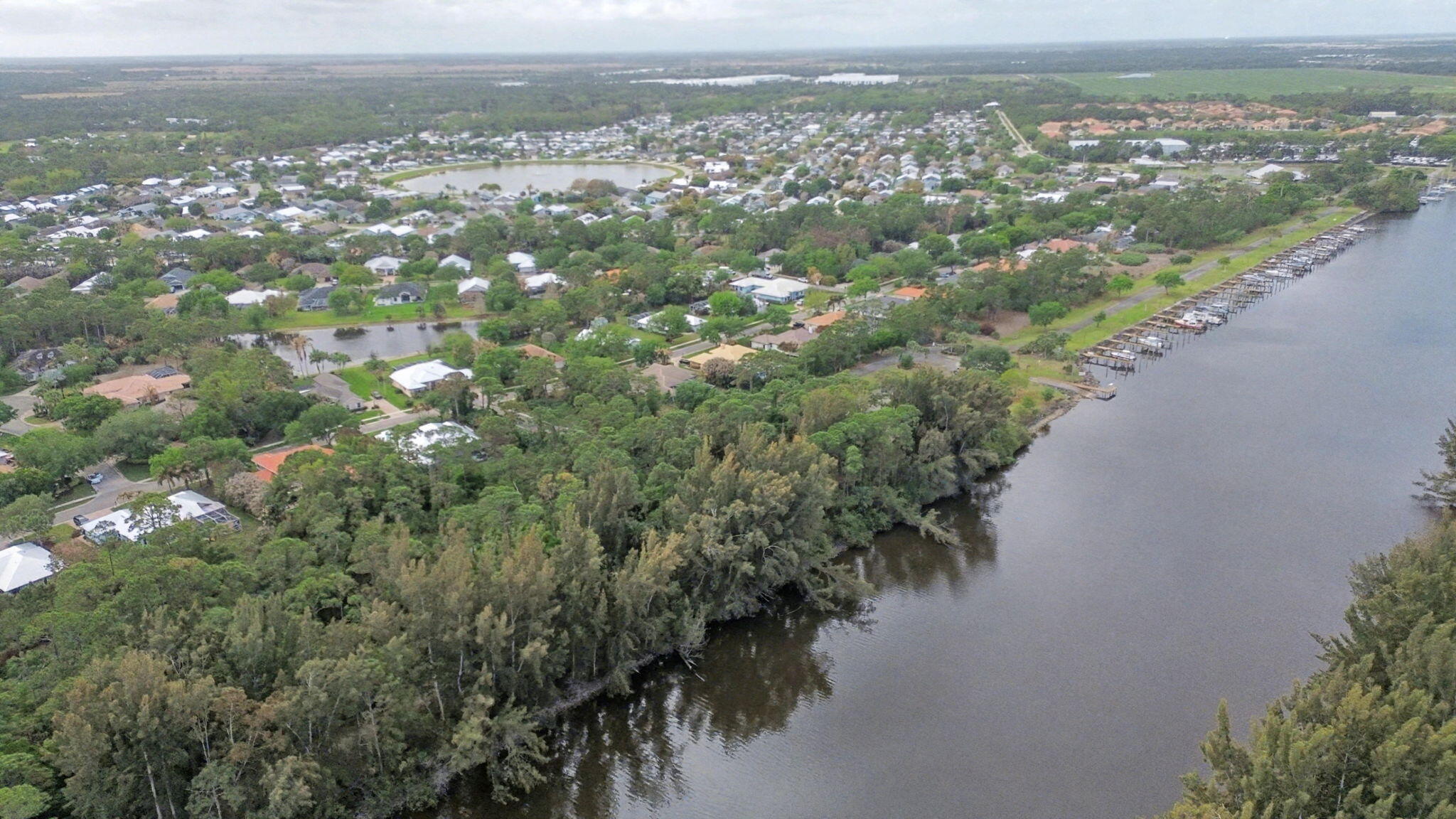 LOCKS LANDING - Residential
