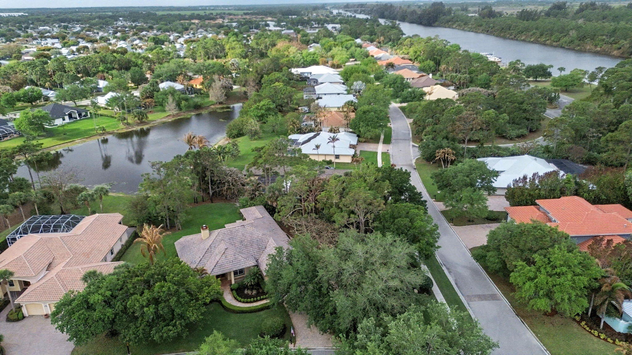 LOCKS LANDING - Residential