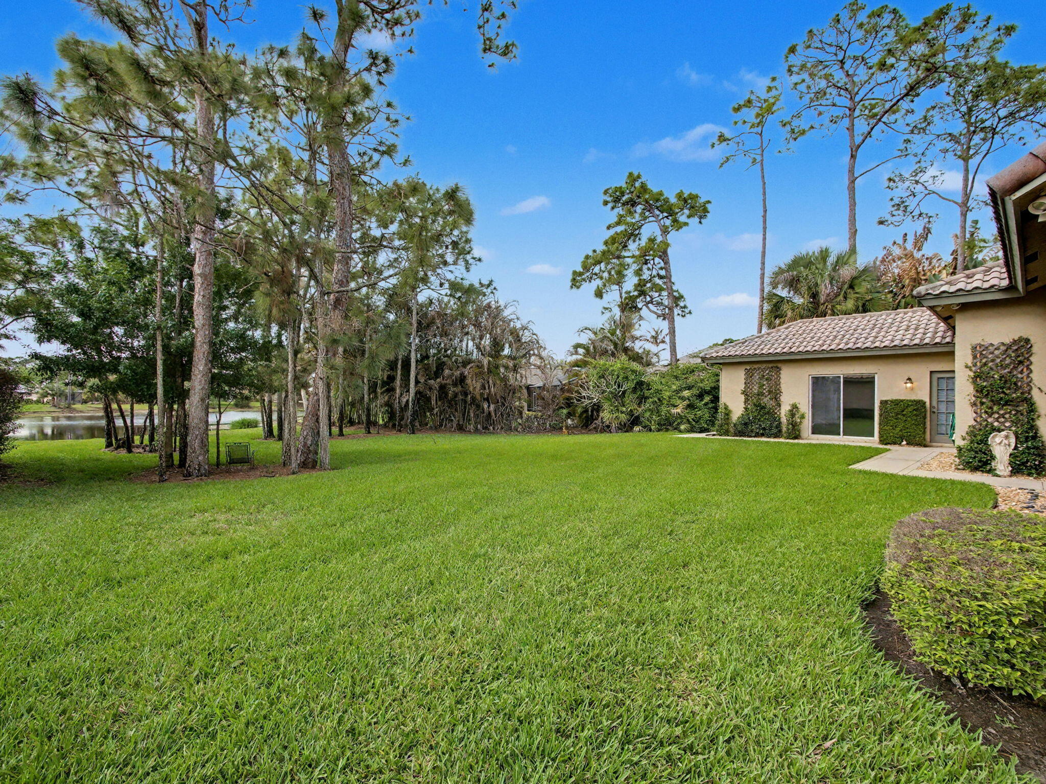 LOCKS LANDING - Residential