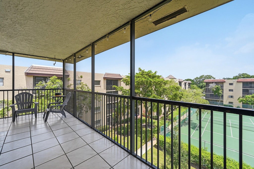Photo of 10401 W Broward Boulevard #401, Plantation, FL 33324 (MLS # B26050981)
