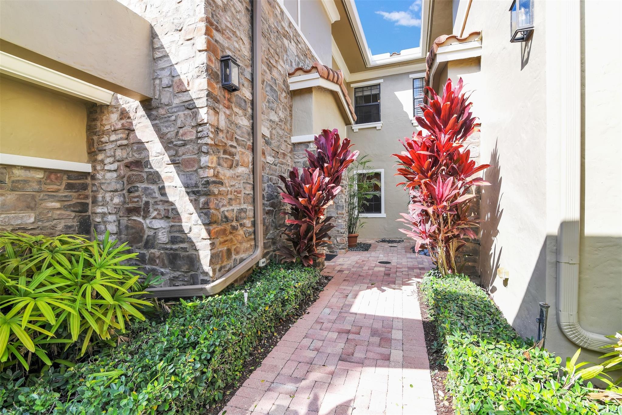 Caseras At Parkland Golf - Residential Lease