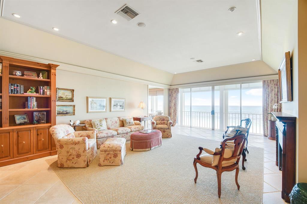 GREATHOUSE CONDO - Residential