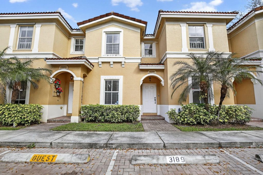 Photo of 3189 SW 128th Way #133, Hollywood, FL 33027 (MLS # F10555020)