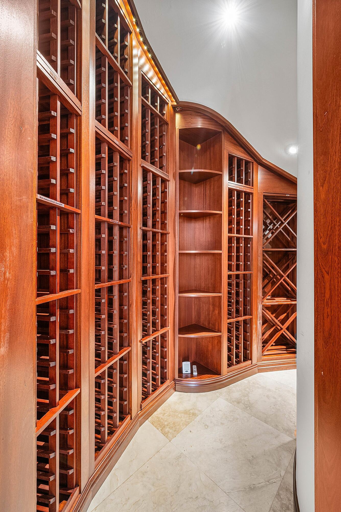 BOYNTON BEACH PARK - Residential Lease