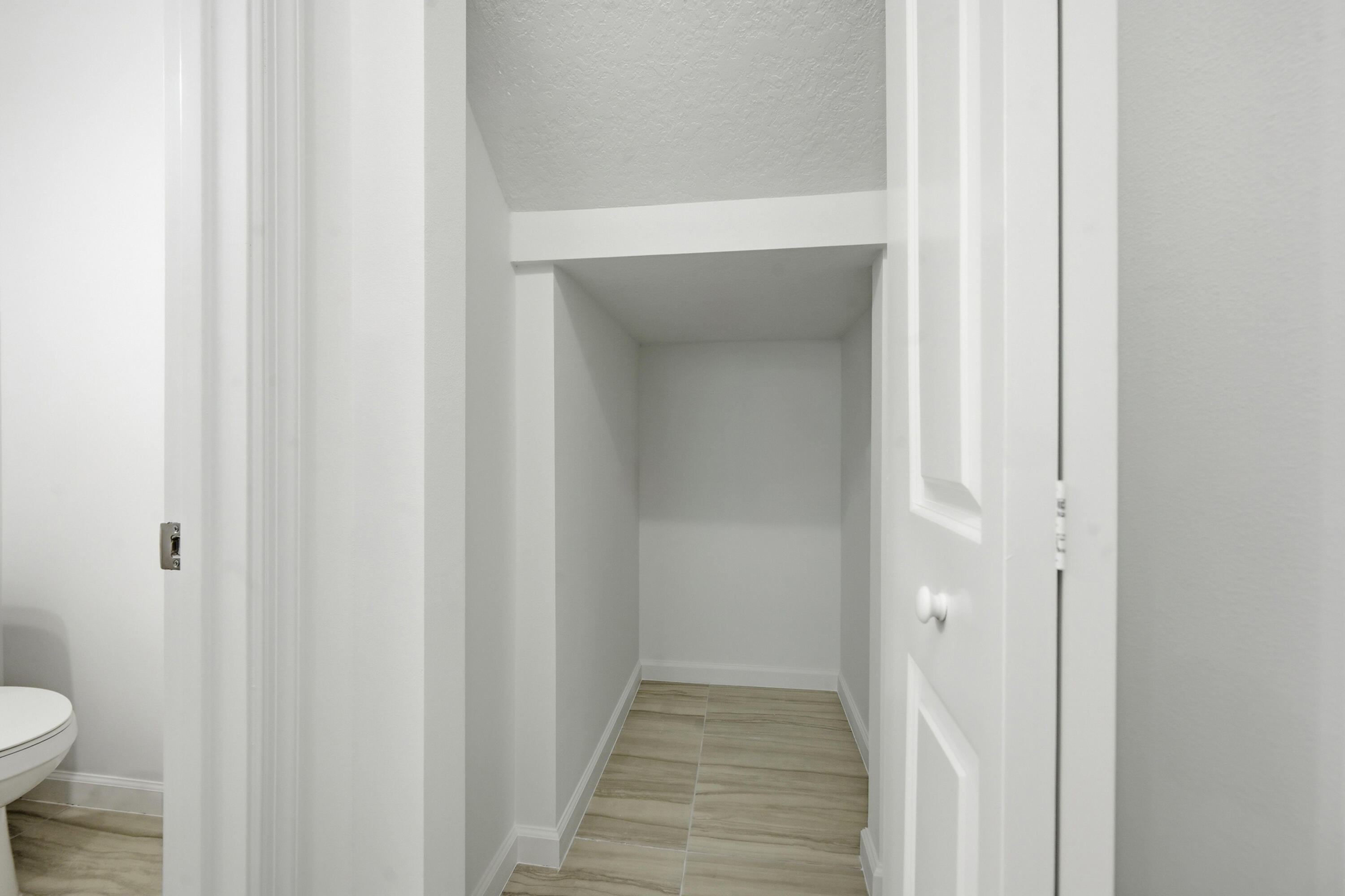 TERRACES OF WESTLAKE - Residential Lease