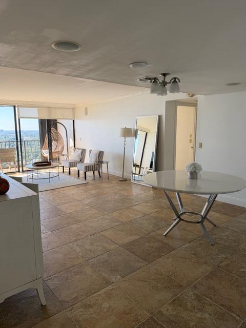 PALM BEACH HOUSE CONDO - Residential Lease