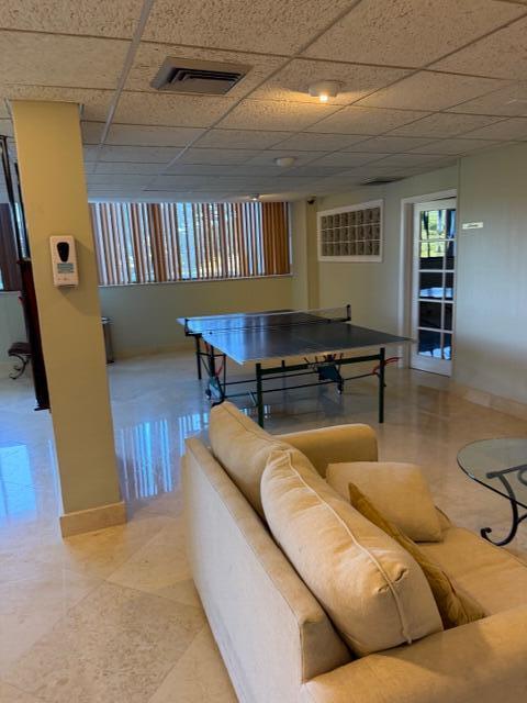 PALM BEACH HOUSE CONDO - Residential Lease