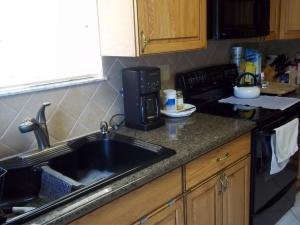 CARRIAGE GATE CONDO - Residential