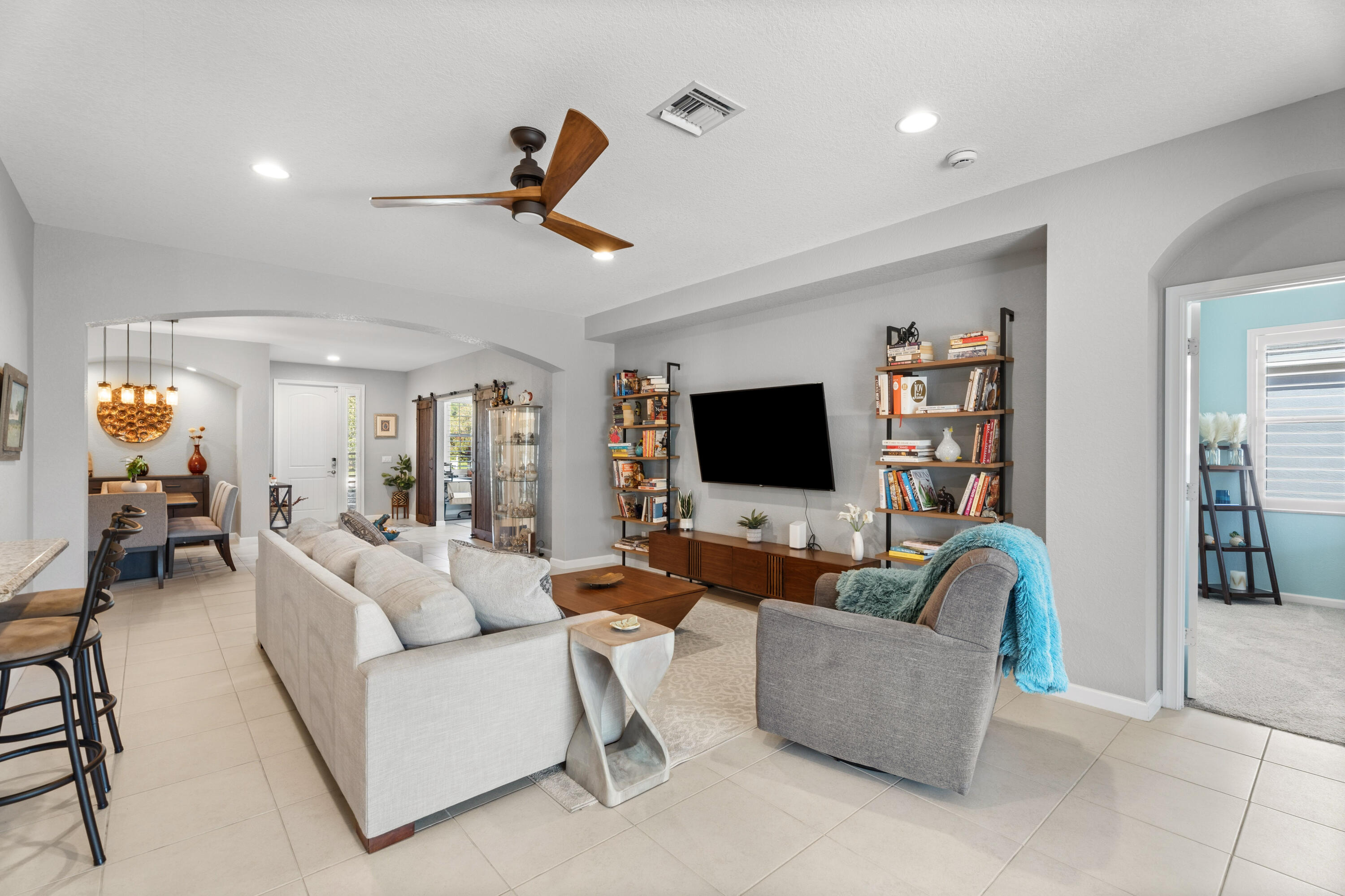 PINEAPPLE PLANTATION (AKA PINES) - Residential