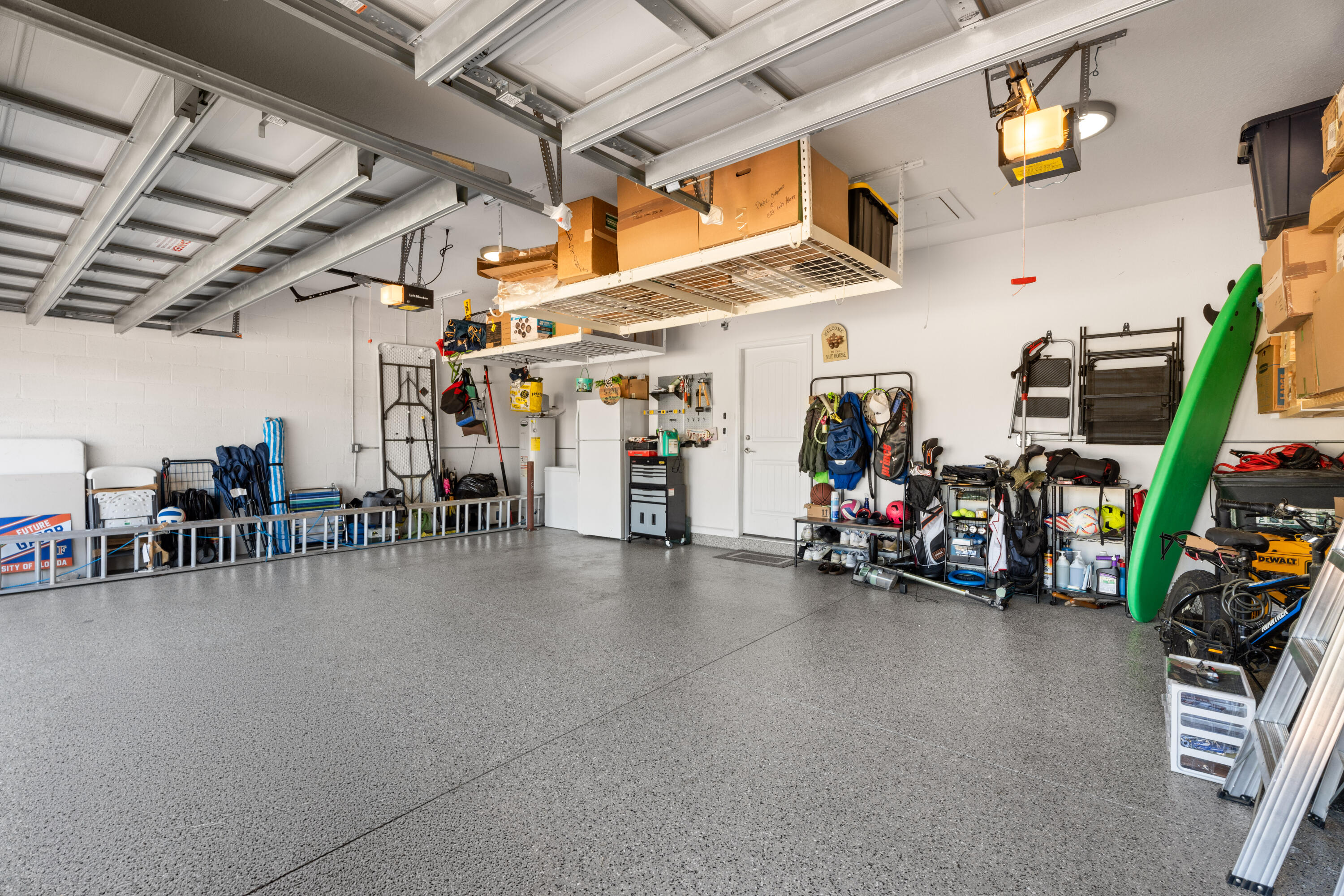 PINEAPPLE PLANTATION (AKA PINES) - Residential