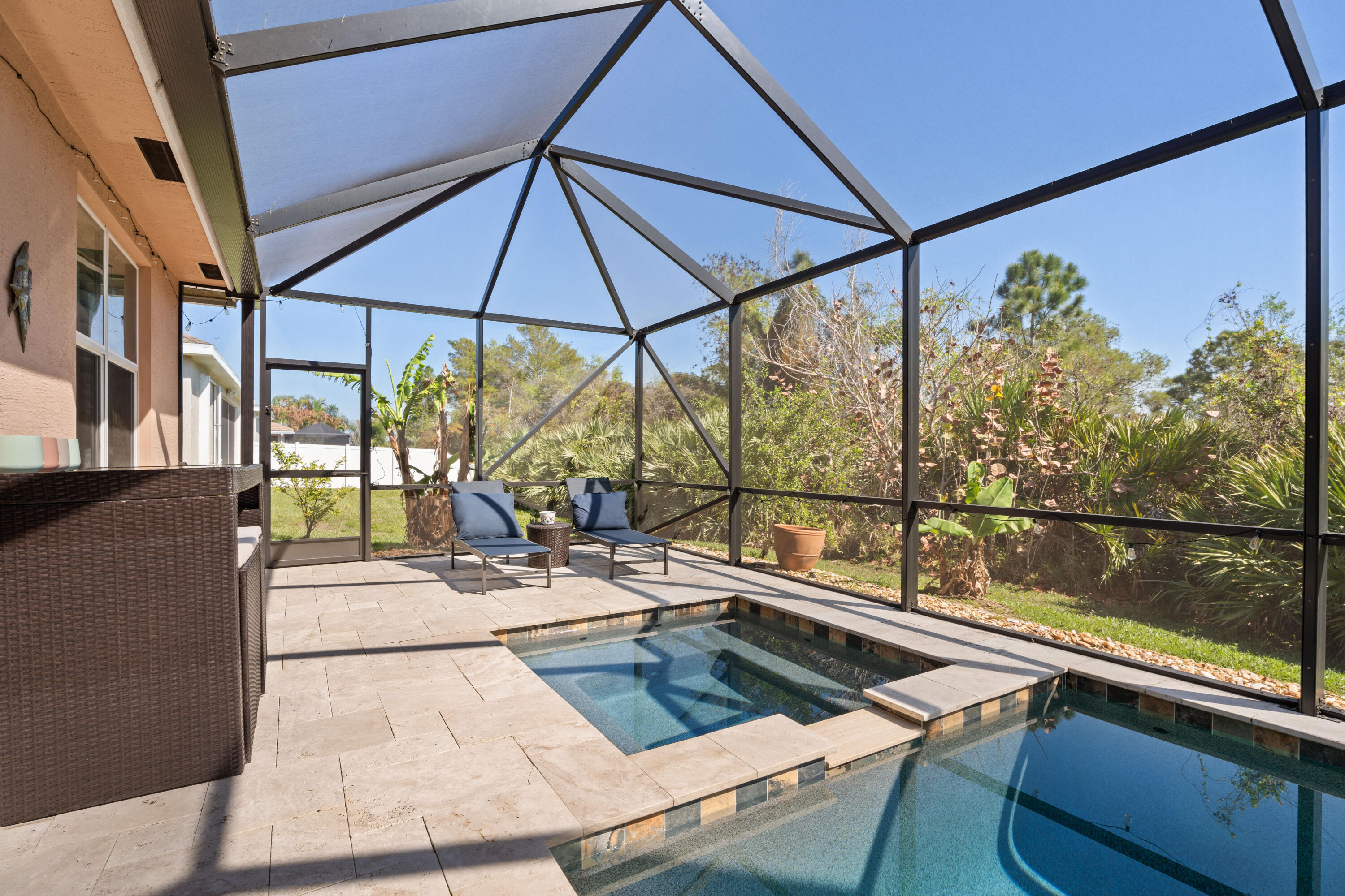 PINEAPPLE PLANTATION (AKA PINES) - Residential