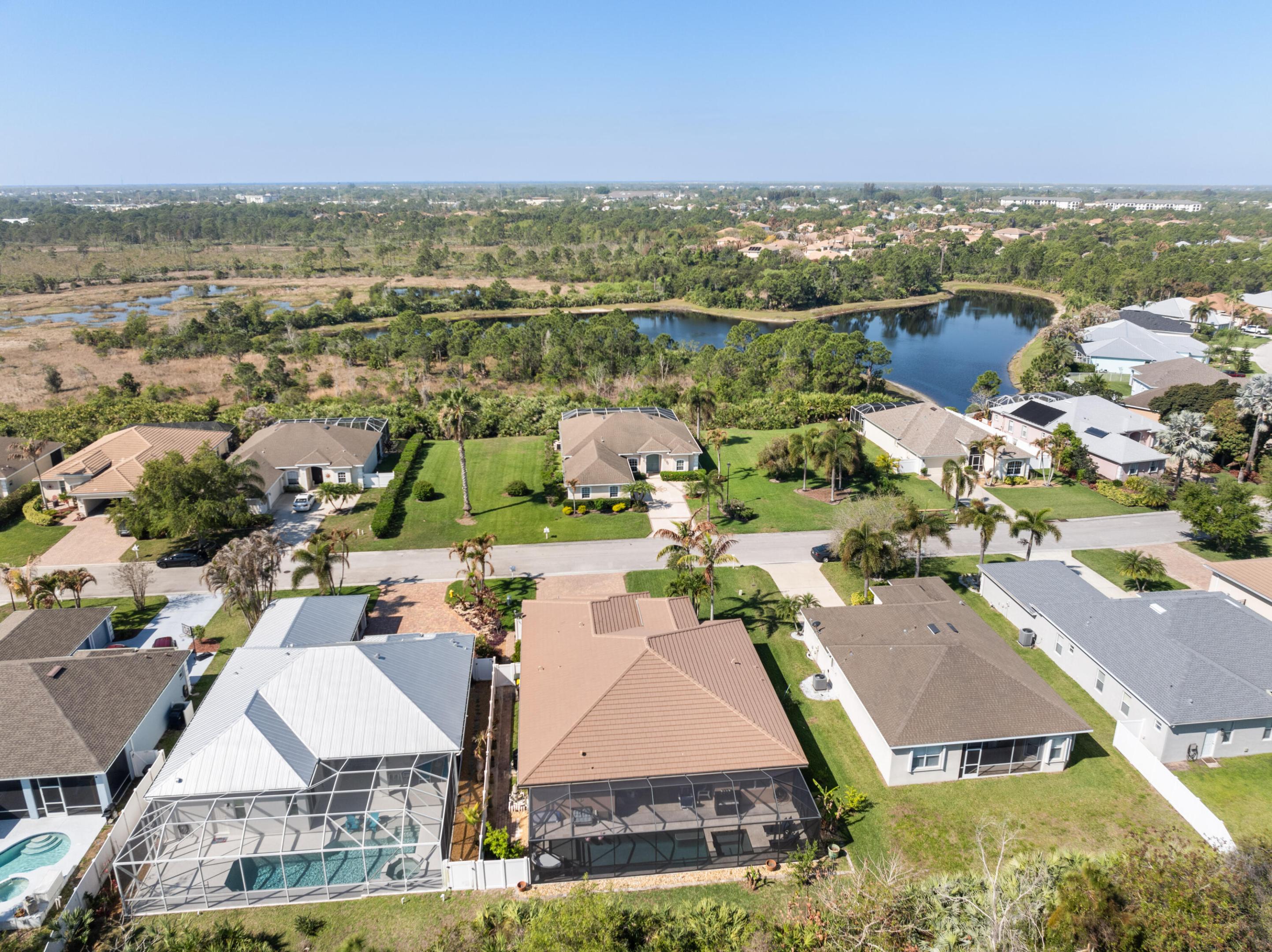 PINEAPPLE PLANTATION (AKA PINES) - Residential